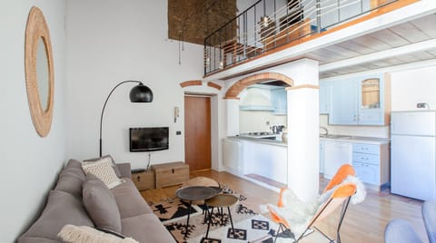 Grand Lyric Apartment in Florence