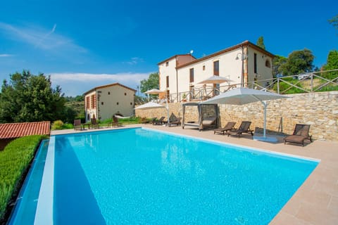 Valley of the Vines Apartment in Tuscany