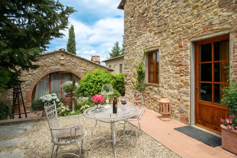 The Hilltop Retreat Apartment in Radda in Chianti