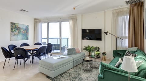 Green Therapy Apartment in Tel Aviv-Yafo