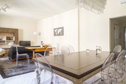 Nutmeg Apartment in Florence