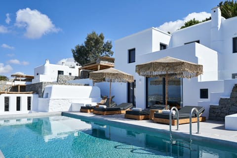 Cliffs & Trees Apartment in Naxos, Naxos and Lesser Cyclades, Greece