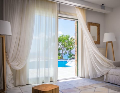 Grecian Glory Apartment in Naxos, Naxos and Lesser Cyclades, Greece