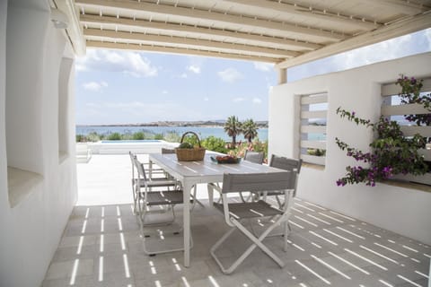 Isle of Beauty Apartment in Paros, Greece