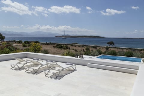 Isle of Beauty Apartment in Paros, Greece