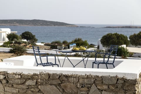 The Island Sunrise Apartment in Paros, Greece