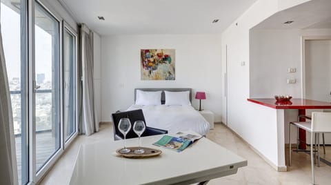 Fishing For Compliments Apartment in Tel Aviv-Yafo