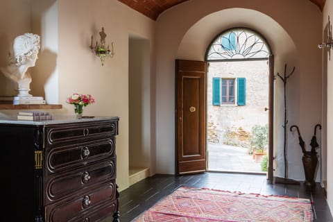 A Magic Touch Townhouse in Tuscany