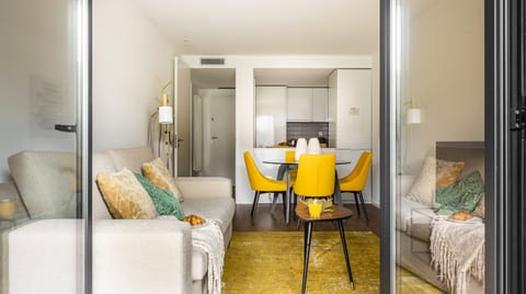 Buckthorn Apartment in Porto