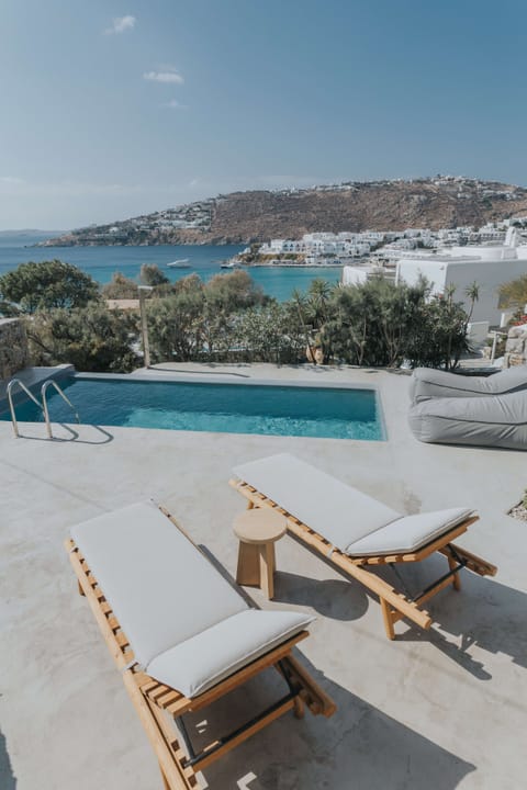 Blue Birdhouse Apartment in Mykonos, Mikonos 846 00, Greece