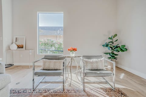 The Edge of The Ocean Apartment in Santa Barbara