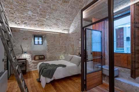 The Peaceful Palace Apartment in Ostuni