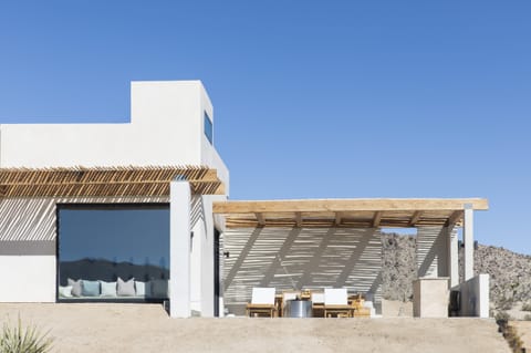 Sunlight on the Sand Villa in Joshua Tree