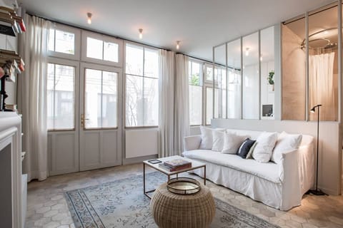 Copper Courtyard Apartment in Paris