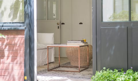 Copper Courtyard Apartment in Paris