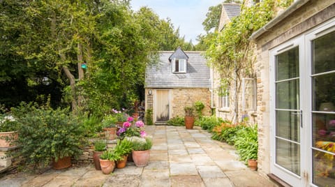 Rosemary & Thyme House in West Oxfordshire District