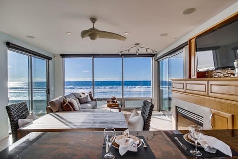 Ride The Waves Villa in Mission Beach