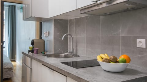 Printed Patterns Apartment in Paris