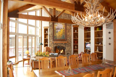 Black Bear Lodge House in Aspen