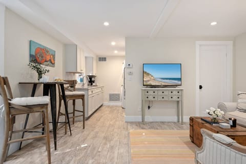 Sweet Persimmon Condo in Santa Barbara