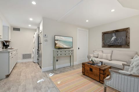 Sweet Persimmon Condo in Santa Barbara