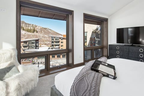 Frosty Peaks Luxury apartment in Snowmass Village