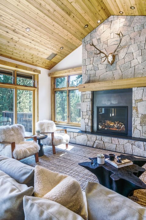 Broken Arrow Chalet Haus in Palisades Tahoe (Olympic Valley)