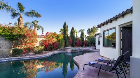 April Showers House in La Quinta