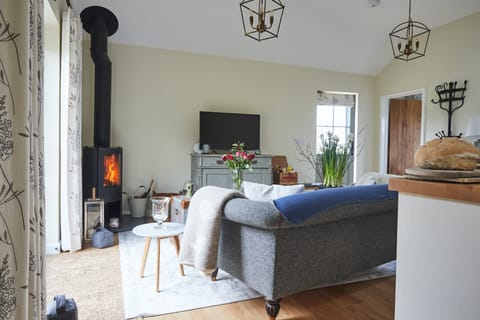 Gamekeeper's Cottage Cabin in West Devon District