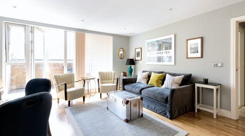 A Glam Abode Apartment in London Borough of Southwark