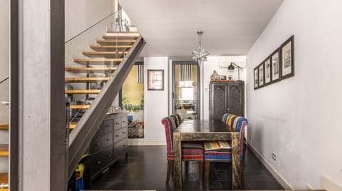 Black Leather Apartment in Lisbon