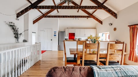 Hen House Hideaway Apartment in West Devon District