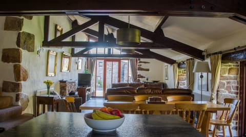 On Water Hill Apartment in Copeland District