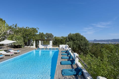 A Real Finca Apartment in Ibiza