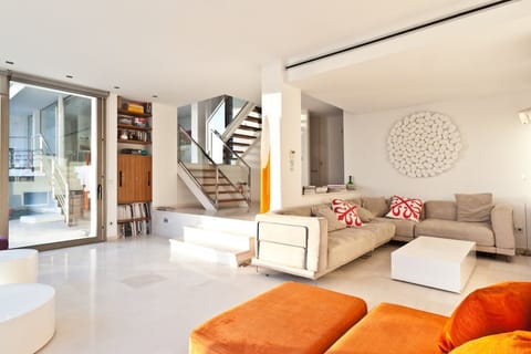 Mimosa Crush Apartment in Ibiza