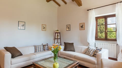 Twin Set & Pearls Apartment in Tuscany