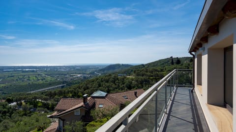 Distant Horizon Apartment in Emilia-Romagna