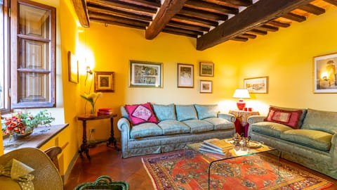 Pastoral Dream Apartment in Capannori