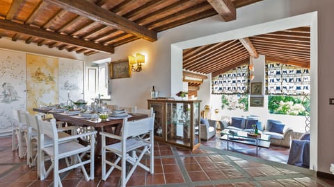 Tuscan Cypress Apartment in Emilia-Romagna