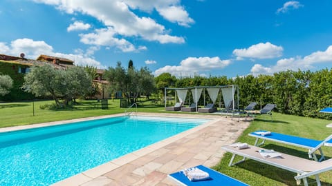 Castle in Green Apartment in San Casciano Val Pesa