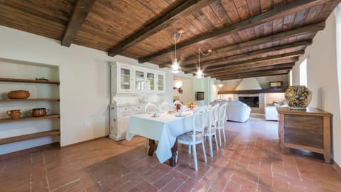 Tartufo Bianco Apartment in Umbria