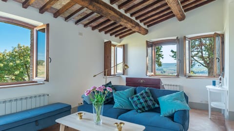 Cypress Hill Apartment in Umbria