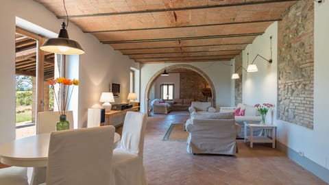 Cypress Hill Apartment in Umbria