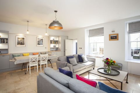 The Cook’s Alcoves Apartment in Bath