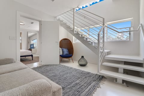 Seasalt Avenue Apartment in South Beach Miami