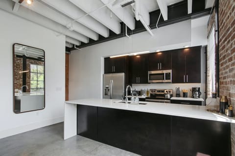 Sassy Style Condo in Warehouse District