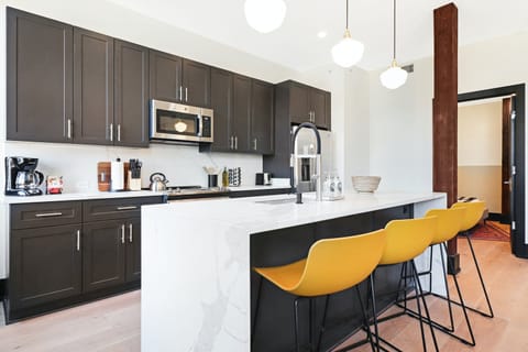 The Persimmon Trail Apartment in Warehouse District
