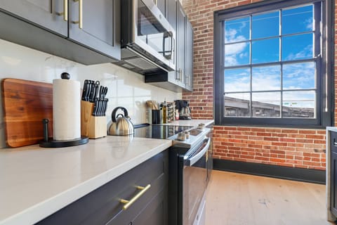 Big Easy Way Apartment in Warehouse District