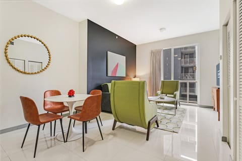 Flo Green Apartment in Brickell