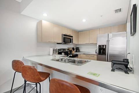 Heat Up Apartment in Brickell